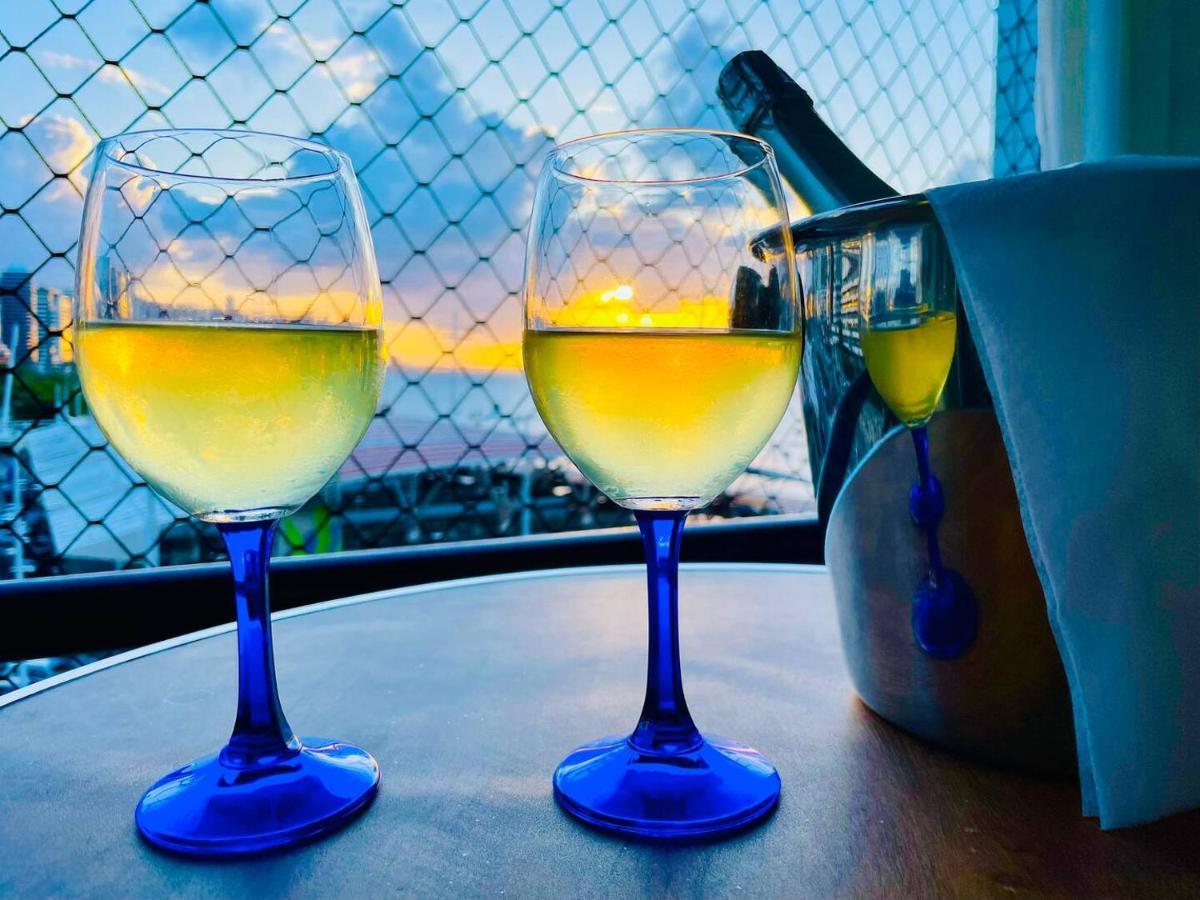 Flat Luxuoso Alto Padrao Frente Mar Com 2 Suites No Iate Plaza Fortaleza  Esterno foto